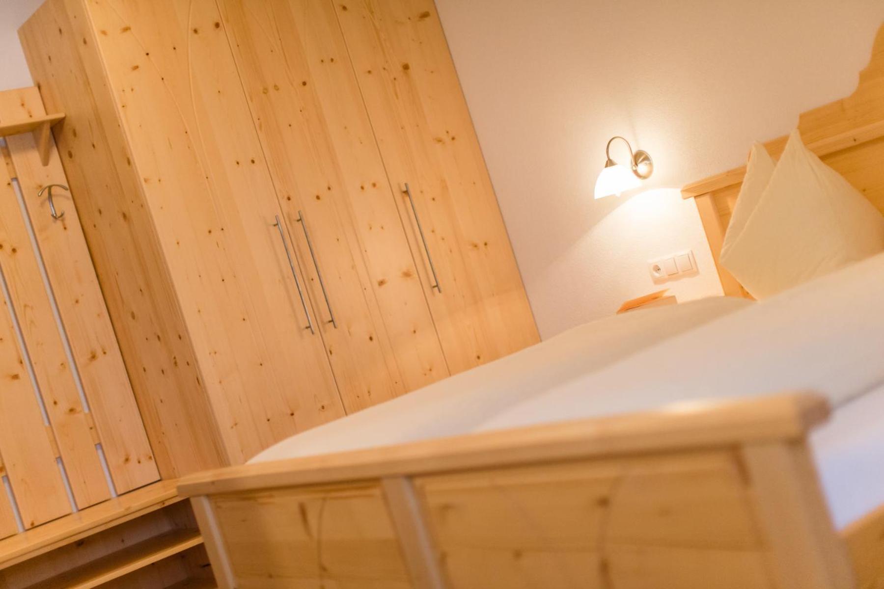 Villa Speckstube Eggerhof Braies  Habitación foto